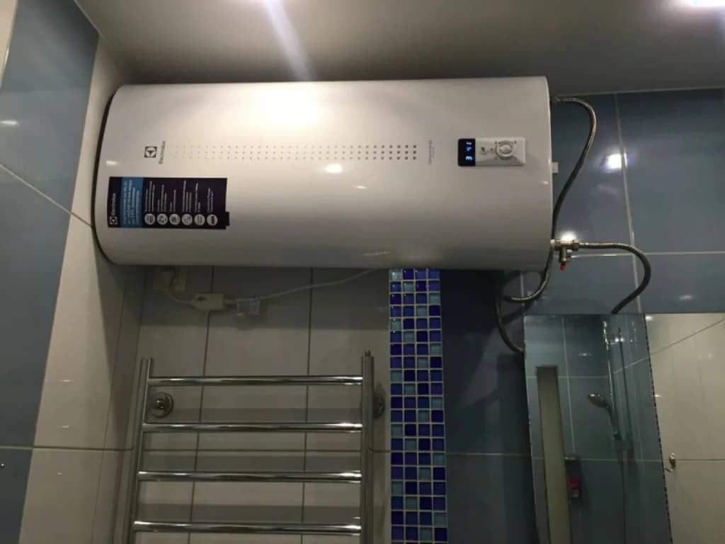 Установка водонагревателя свыше 50 л — горизонтальный бойлер Electrolux